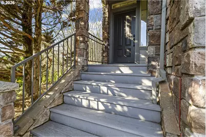 13340 Auburn Ct, Lake Oswego, OR 97035 - Photo 6