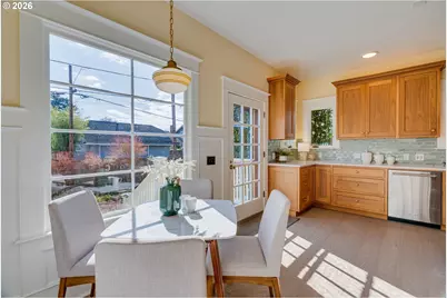 2104 SE Elliott Ave, Portland, OR 97214 - Photo 14