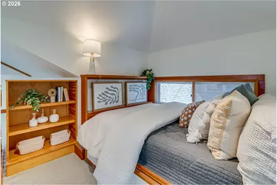 2104 SE Elliott Ave, Portland, OR 97214 - Photo 38