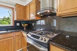 12073 SE 116th Ct, Happy Valley, OR 97086 - Photo 16