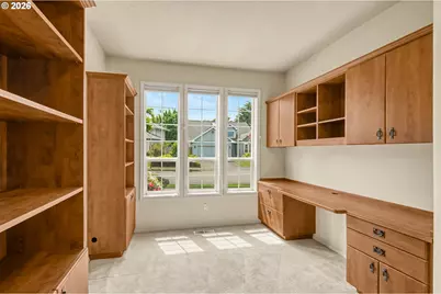 8891 SW Iowa Dr, Tualatin, OR 97062 - Photo 8