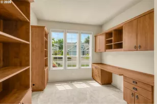 8891 SW Iowa Dr, Tualatin, OR 97062 - Photo 8