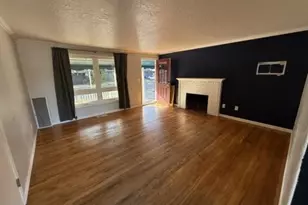 1902 SE 151st Ave, Portland, OR 97233 - Photo 4