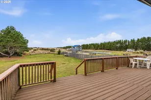 13301 North Pl, Long Beach, WA 98631 - Photo 8