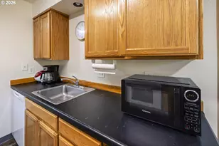 17959 SW Blanton St, Beaverton, OR 97078 - Photo 22
