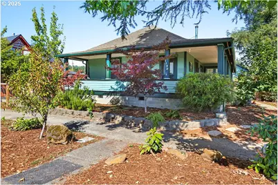 1132 Ash Ave, Cottage Grove, OR 97424 - Photo 2