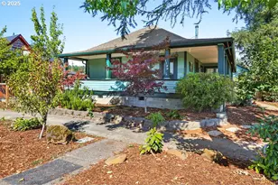 1132 Ash Ave, Cottage Grove, OR 97424 - Photo 2