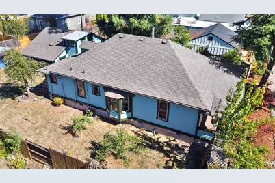 1132 Ash Ave, Cottage Grove, OR 97424 - Photo 44