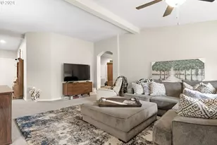 4285 Edison Rd, Silverton, OR 97381 - Photo 8