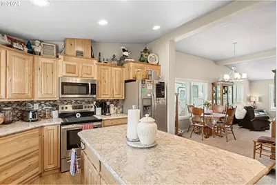 4285 Edison Rd, Silverton, OR 97381 - Photo 14