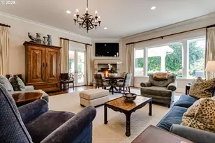 2628 Edgewater Dr, Eugene, OR 97401 - Photo 16