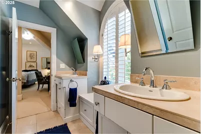 2628 Edgewater Dr, Eugene, OR 97401 - Photo 36