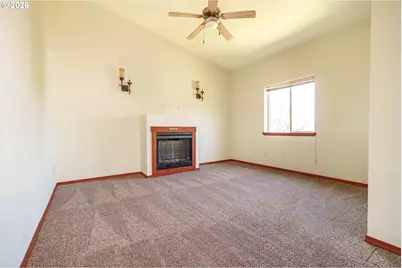 12231 SE Bush St, Portland, OR 97236 - Photo 14
