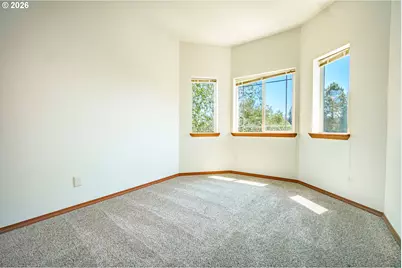 12231 SE Bush St, Portland, OR 97236 - Photo 18