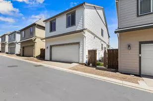 11022 SW Stockholm Dr, Wilsonville, OR 97070 - Photo 34