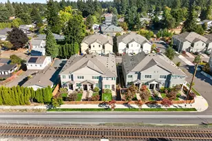 31 NE 134th Pl, Portland, OR 97230 - Photo 14