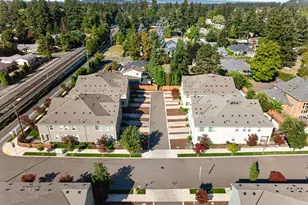 31 NE 134th Pl, Portland, OR 97230 - Photo 16