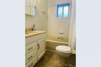 639 N Old Pacific Hwy, Myrtle Creek, OR 97457 - Photo 26