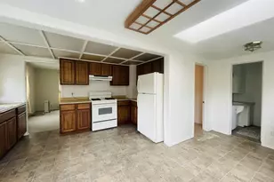 639 N Old Pacific Hwy, Myrtle Creek, OR 97457 - Photo 18