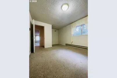 639 N Old Pacific Hwy, Myrtle Creek, OR 97457 - Photo 24