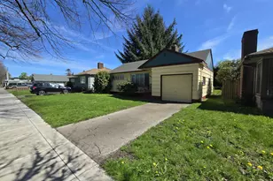 1246 11th Ave, Longview, WA 98632 - Photo 2
