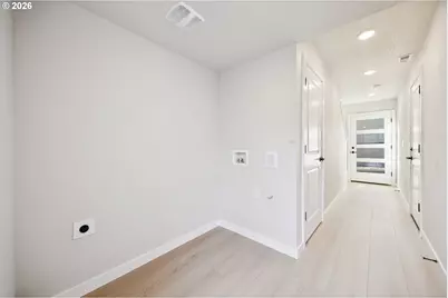 1733 SE Clatsop St, Portland, OR 97202 - Photo 10