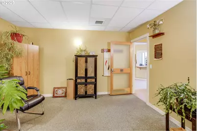 1712 E 12th St, The Dalles, OR 97058 - Photo 8