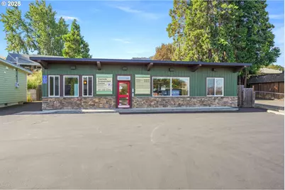1712 E 12th St, The Dalles, OR 97058 - Photo 1