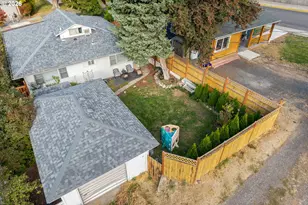 708 W 15th St, The Dalles, OR 97058 - Photo 34