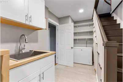 708 W 15th St, The Dalles, OR 97058 - Photo 22