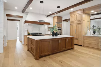 13231 SW Iron Mountain Blvd, Portland, OR 97219 - Photo 10