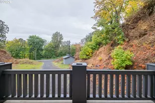 33005 Berlin Rd, Lebanon, OR 97355 - Photo 36