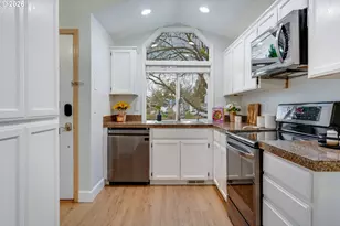 14371 SW Fanno Creek Ct, Portland, OR 97224 - Photo 14