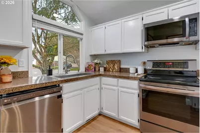 14371 SW Fanno Creek Ct, Portland, OR 97224 - Photo 12