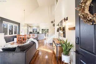 2523 NW Marsden Pl, Portland, OR 97229 - Photo 4