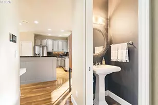 2523 NW Marsden Pl, Portland, OR 97229 - Photo 20