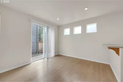 5298 Wales Dr, Eugene, OR 97402 - Photo 8