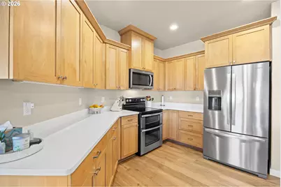 857 Durham Ave, Sutherlin, OR 97479 - Photo 8