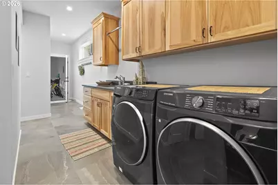 135 W 18th Ave, Eugene, OR 97401 - Photo 28