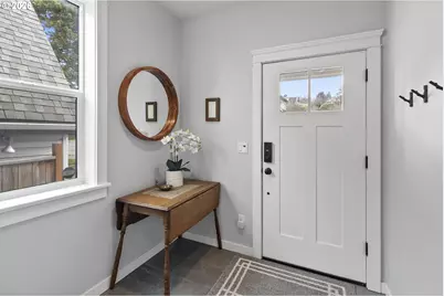 135 W 18th Ave, Eugene, OR 97401 - Photo 4