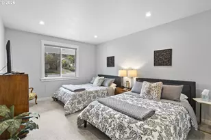 135 W 18th Ave, Eugene, OR 97401 - Photo 22