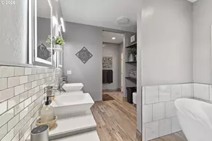 1561 N Laurel St, Coquille, OR 97423 - Photo 26