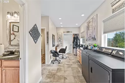 1561 N Laurel St, Coquille, OR 97423 - Photo 38