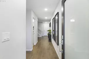 7523 SE Kinnaman St, Hillsboro, OR 97123 - Photo 4