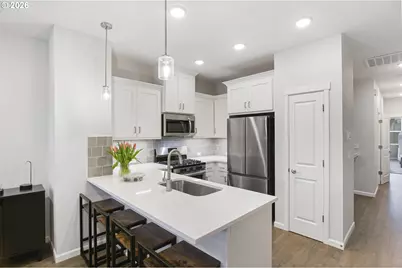 7523 SE Kinnaman St, Hillsboro, OR 97123 - Photo 12