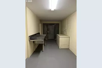 48017 Highway 58, Oakridge, OR 97463 - Photo 28