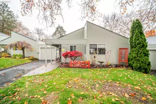 1785 NW Rolling Hill Dr, Beaverton, OR 97006 - Photo 2