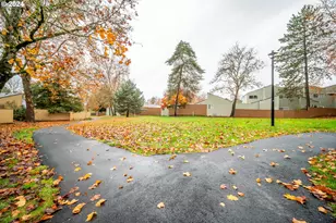 1785 NW Rolling Hill Dr, Beaverton, OR 97006 - Photo 24