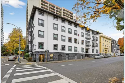 1104 SW Columbia St #1, Portland, OR 97201 - Photo 1
