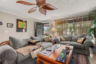 270 SE Robin Way, Gresham, OR 97080 - Photo 6